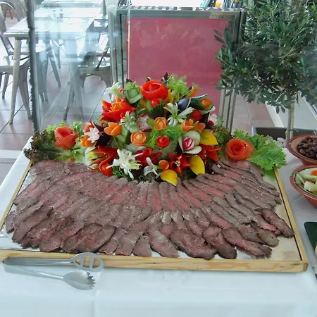 ホテル Meropi &
