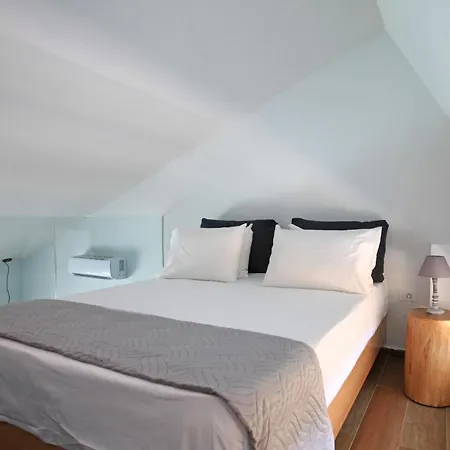 Hotel Meropi &